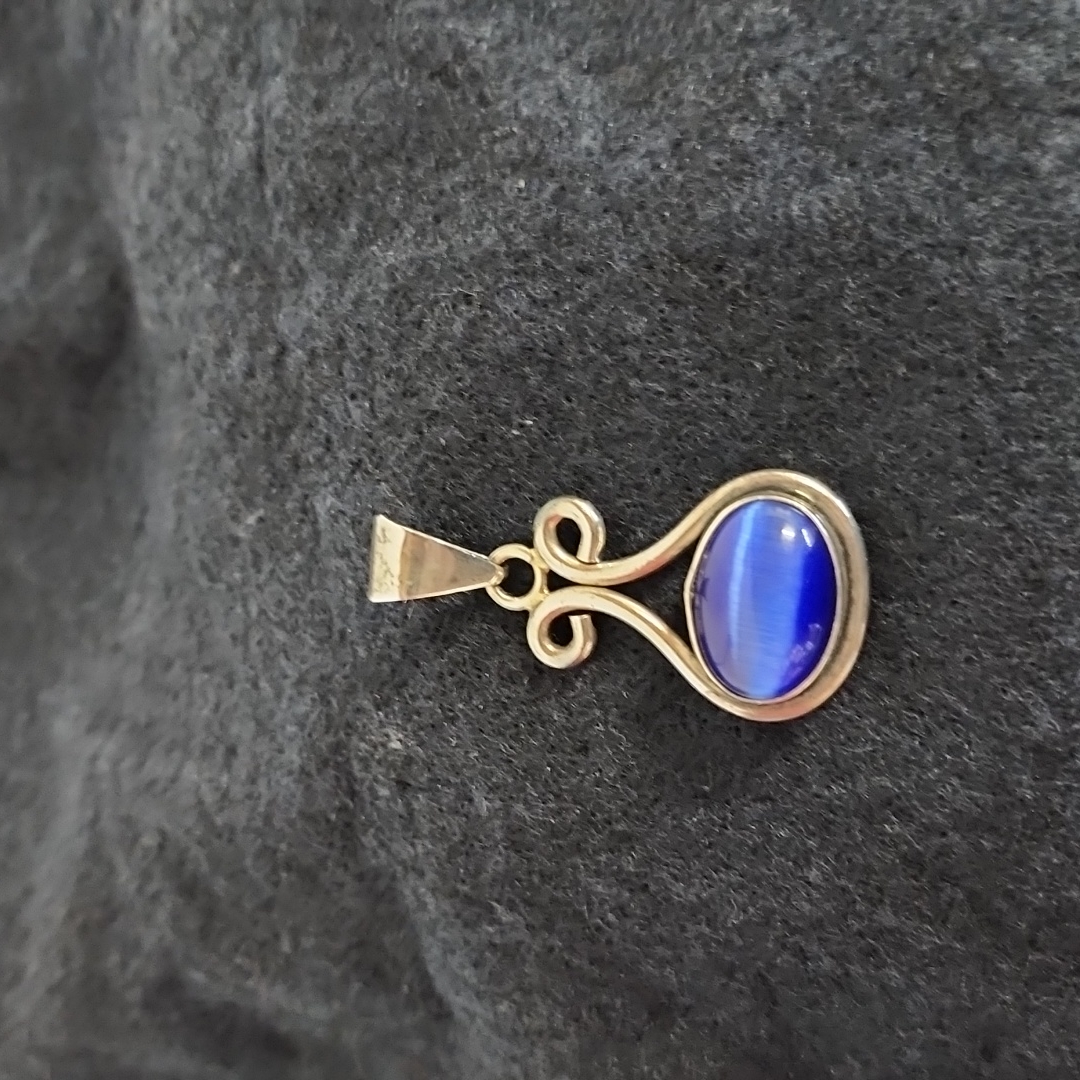 Mexican Silver And Lapis Pendent